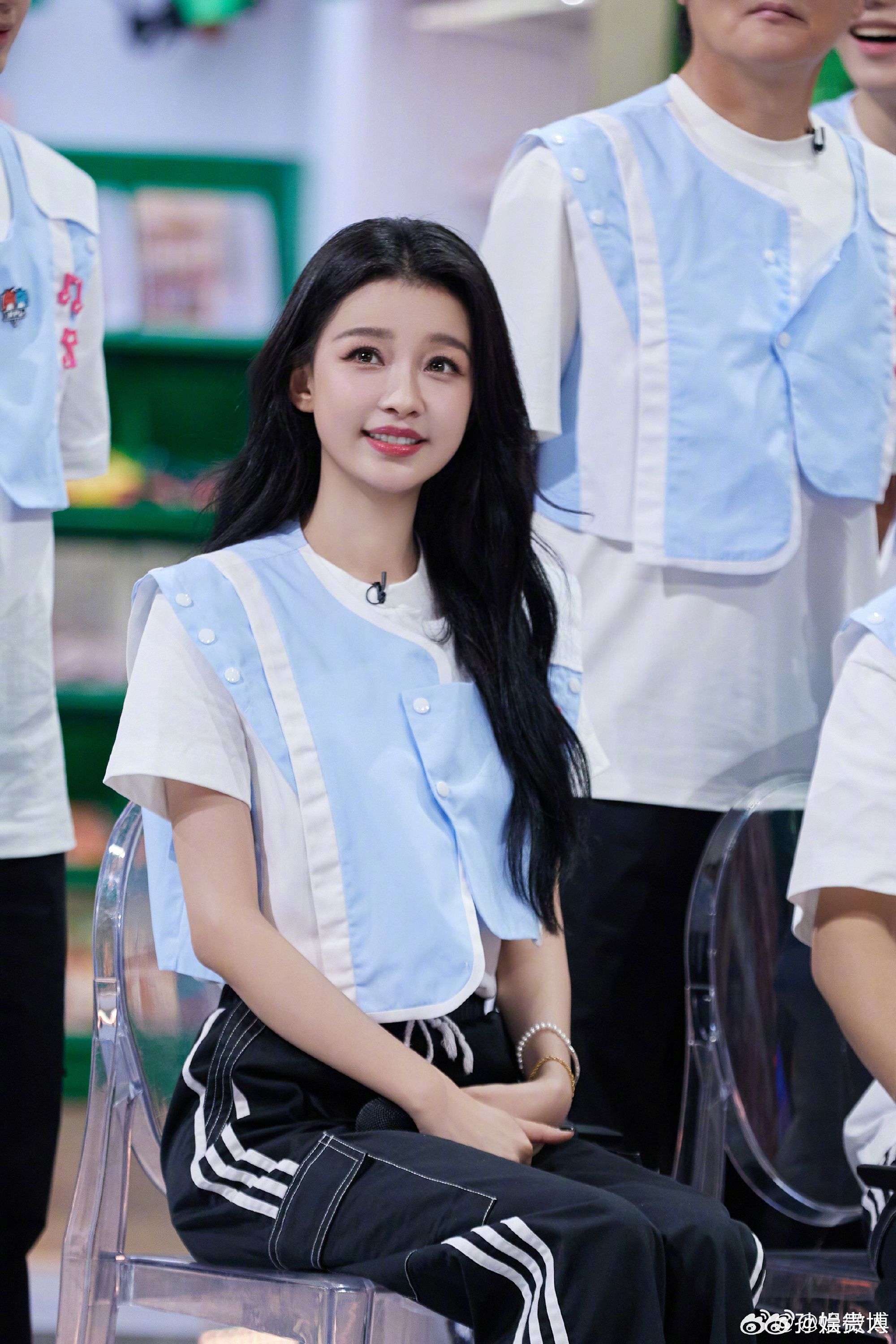 #孙怡你好星期六出图# 青春的感觉扑面而来！真的好期待今晚 ​​​