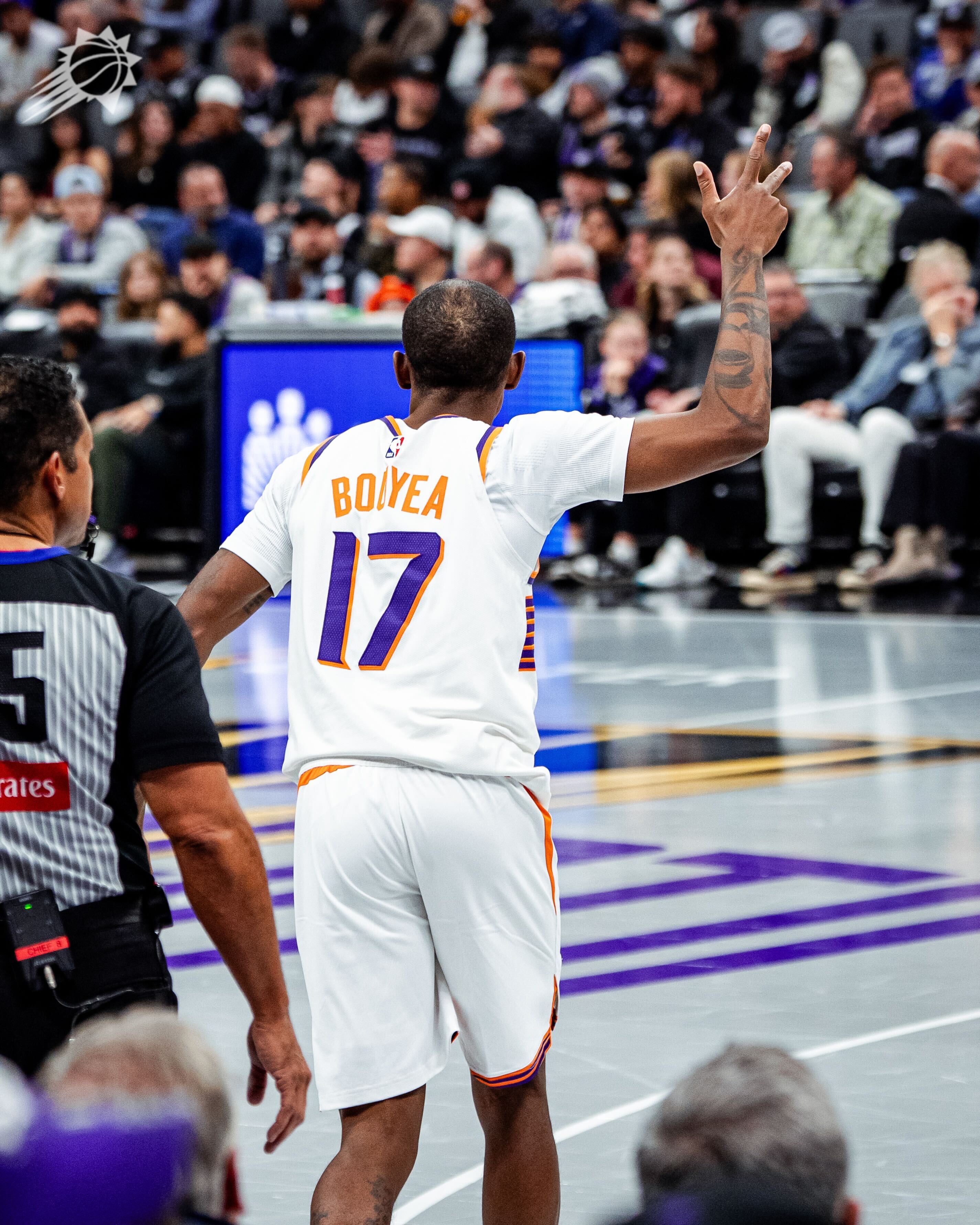 布耶大空位三分稳稳命中，将分差再次拉大！！菲尼克斯太阳旭日东升太阳vs国王