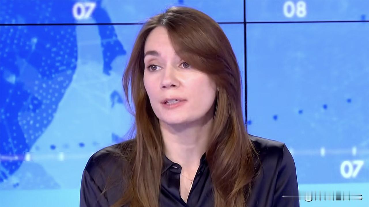 巴黎警察局已向俄罗斯今日电视台（RT）法国分部前负责人克谢尼娅·费多罗娃的律师送