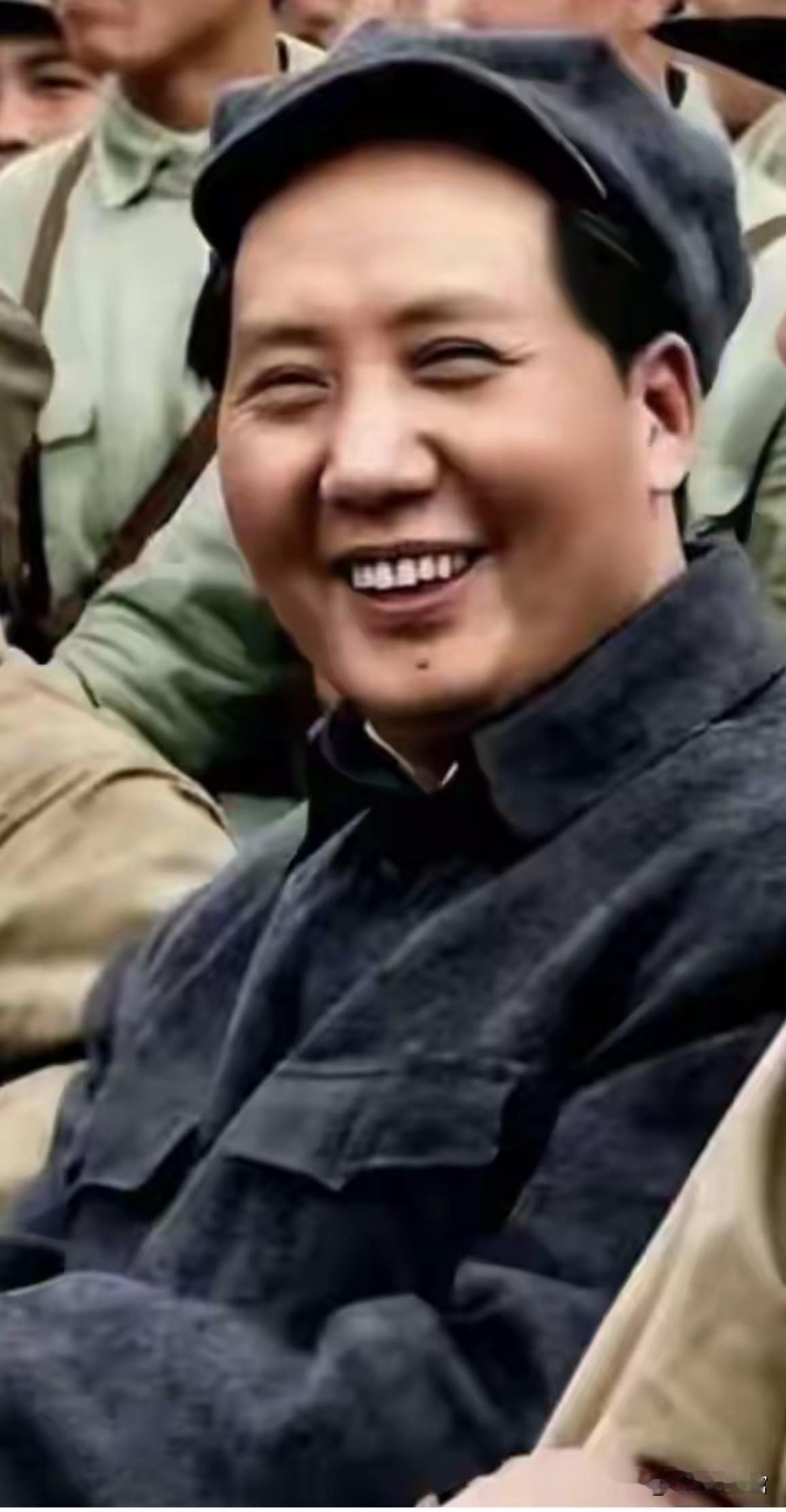 亲切，温暖，熟悉的笑容