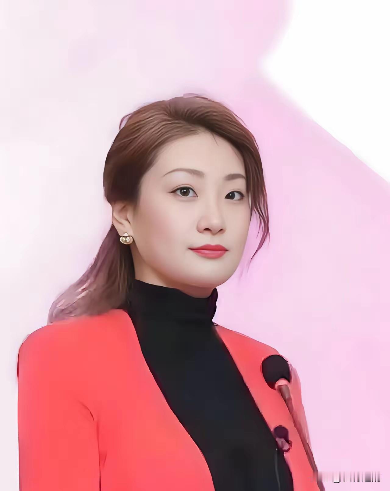 杜建英现在肯定做梦都要笑醒了。
​不是因为宗馥莉已经不是娃哈哈集团董事长。
​也