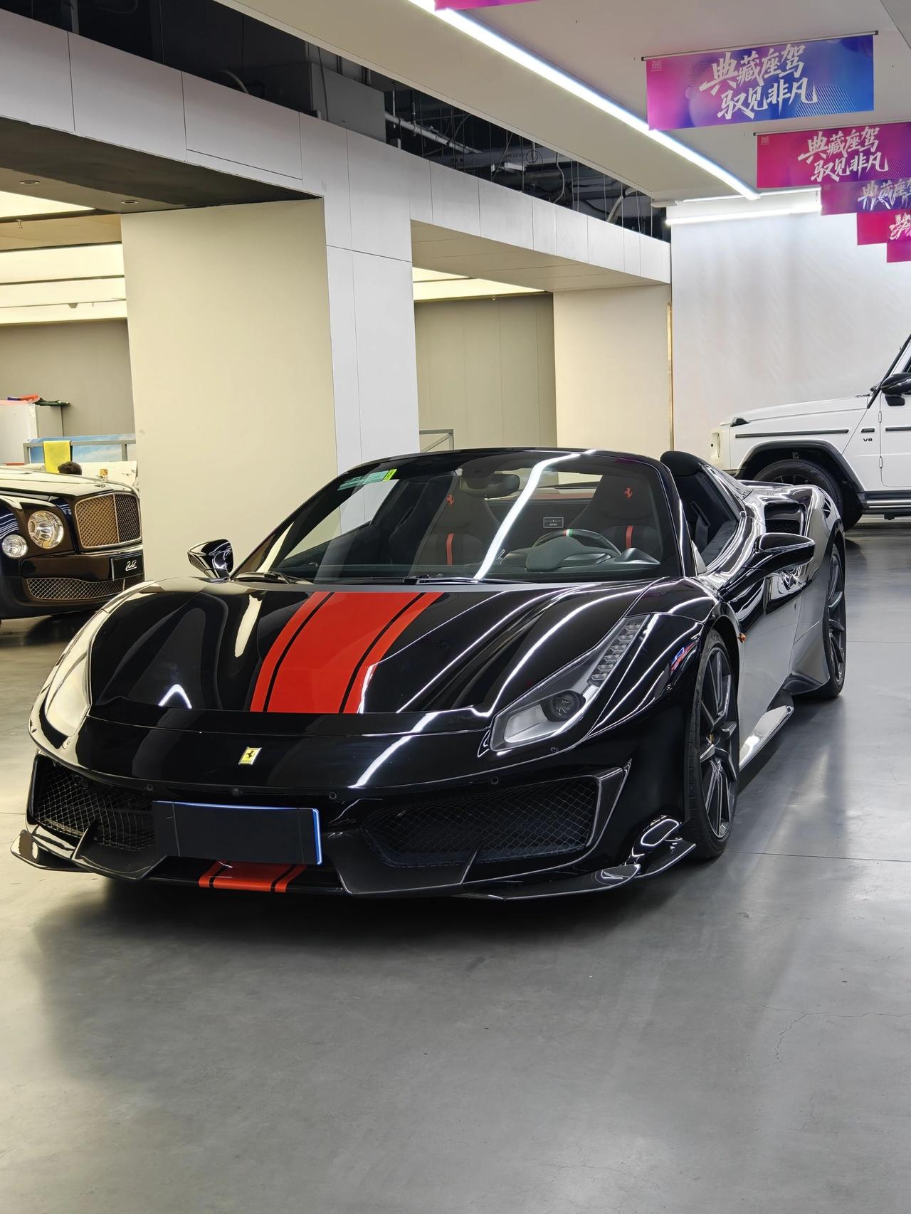 马王敞篷天花板.488 Pista Spider 实至名归法拉利488 Pist