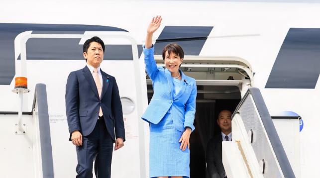 示好，日本主动喊话中国。当地时间6月15日，高市早苗公开发文，她表示，欢迎这一次