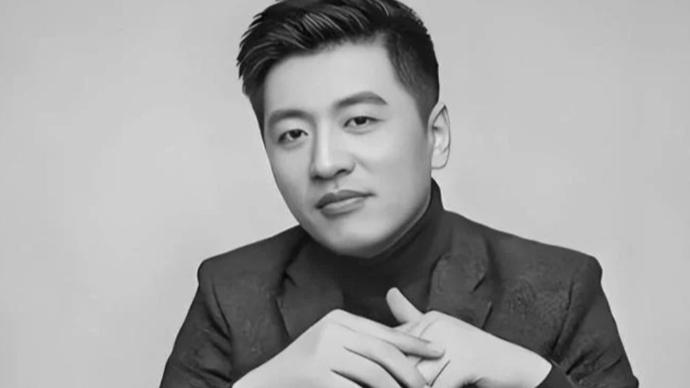 人不是老了才会死，
而是随时会死。
张老师一路走好[蜡烛][蜡烛][蜡烛]