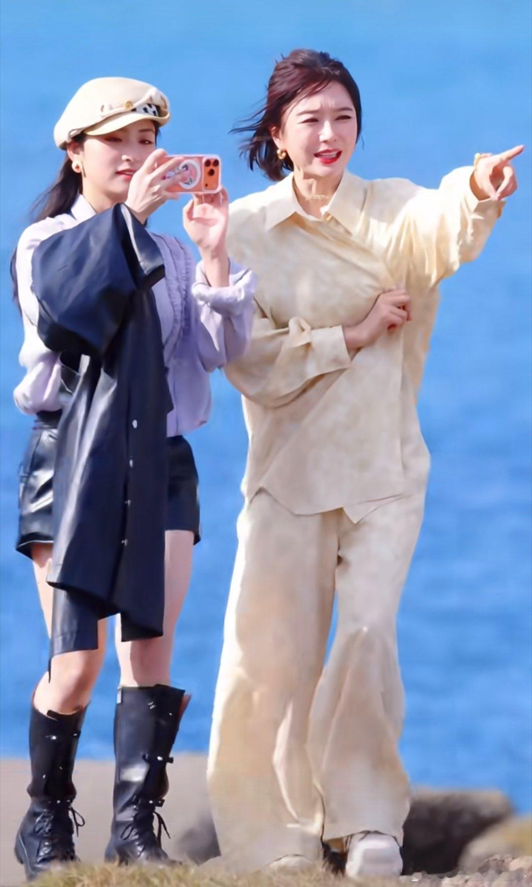 秦岚沈月榨汁VS秦岚榨汁 亲爱的客栈温柔治愈的客栈日常，藏着满满的小趣味，秦岚认