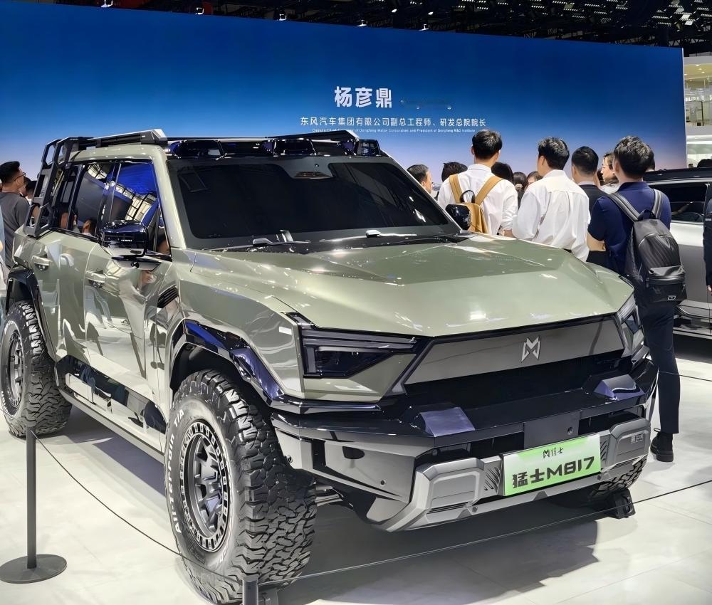 男人指头短，稳重大气适合开 路虎
女人指头短，小巧温婉适合开 mini
男人指头