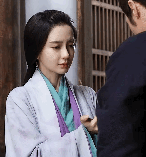 #于正说小龙女先找的Angelababy#于正是不是不炒冷饭不舒服啊，天天的冷饭