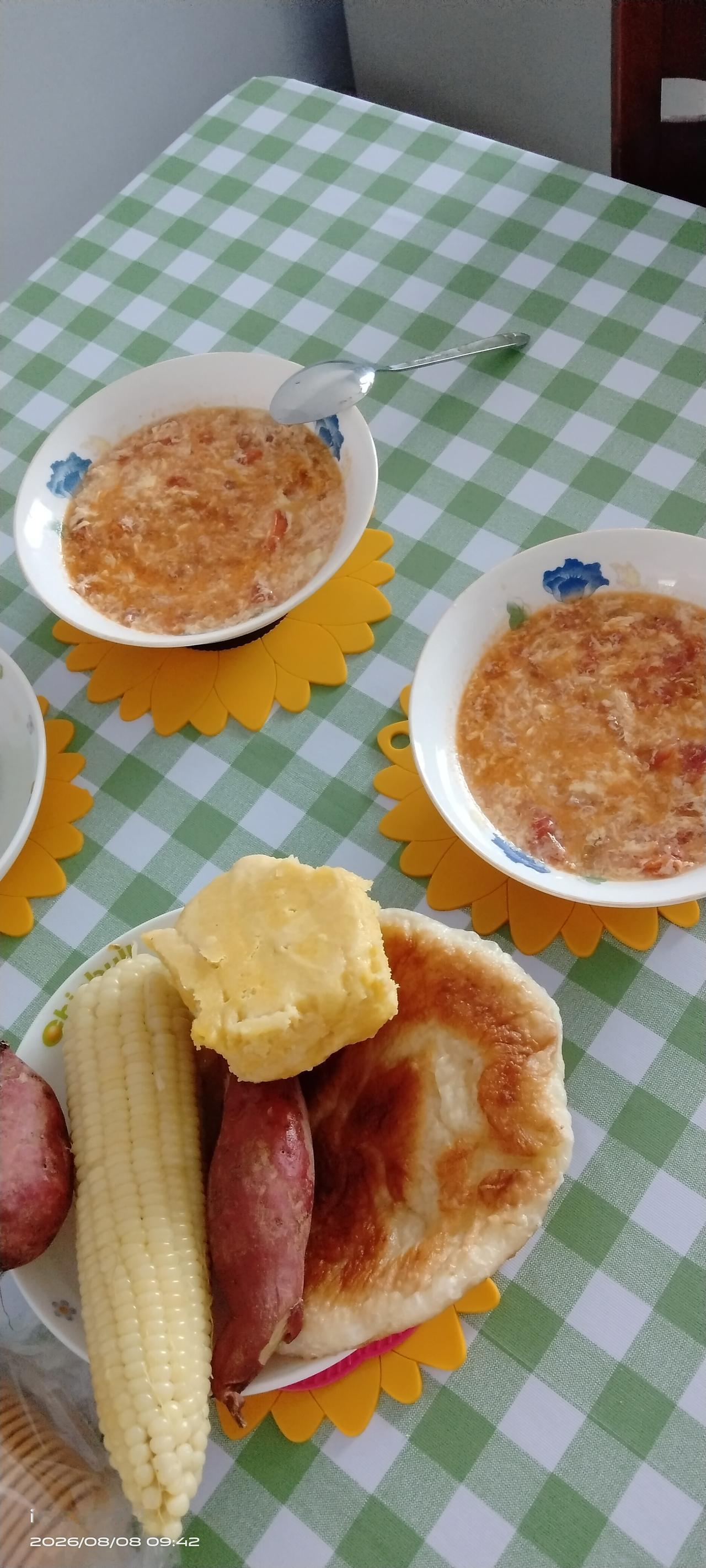 早餐。