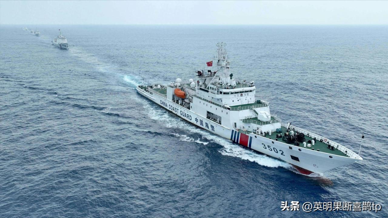 日菲妄图私分台东海域？没门！我“近海治理”组合拳，彻底粉碎了“台独”最后幻想！