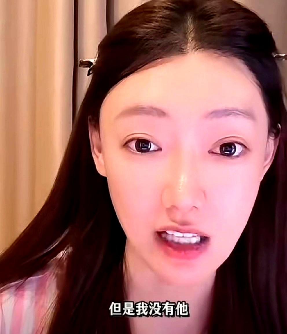 佳希澄清和老狗不是以前就勾搭上了，我用人格担保不会和有家的
 

她回忆起当初跟