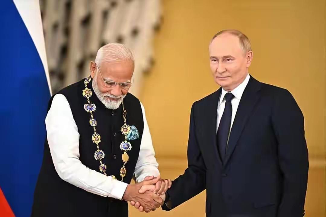 俄罗斯7艘油轮南海掉头，一船原油从中国改送印度
这两天南海出了一件挺有意思的事，