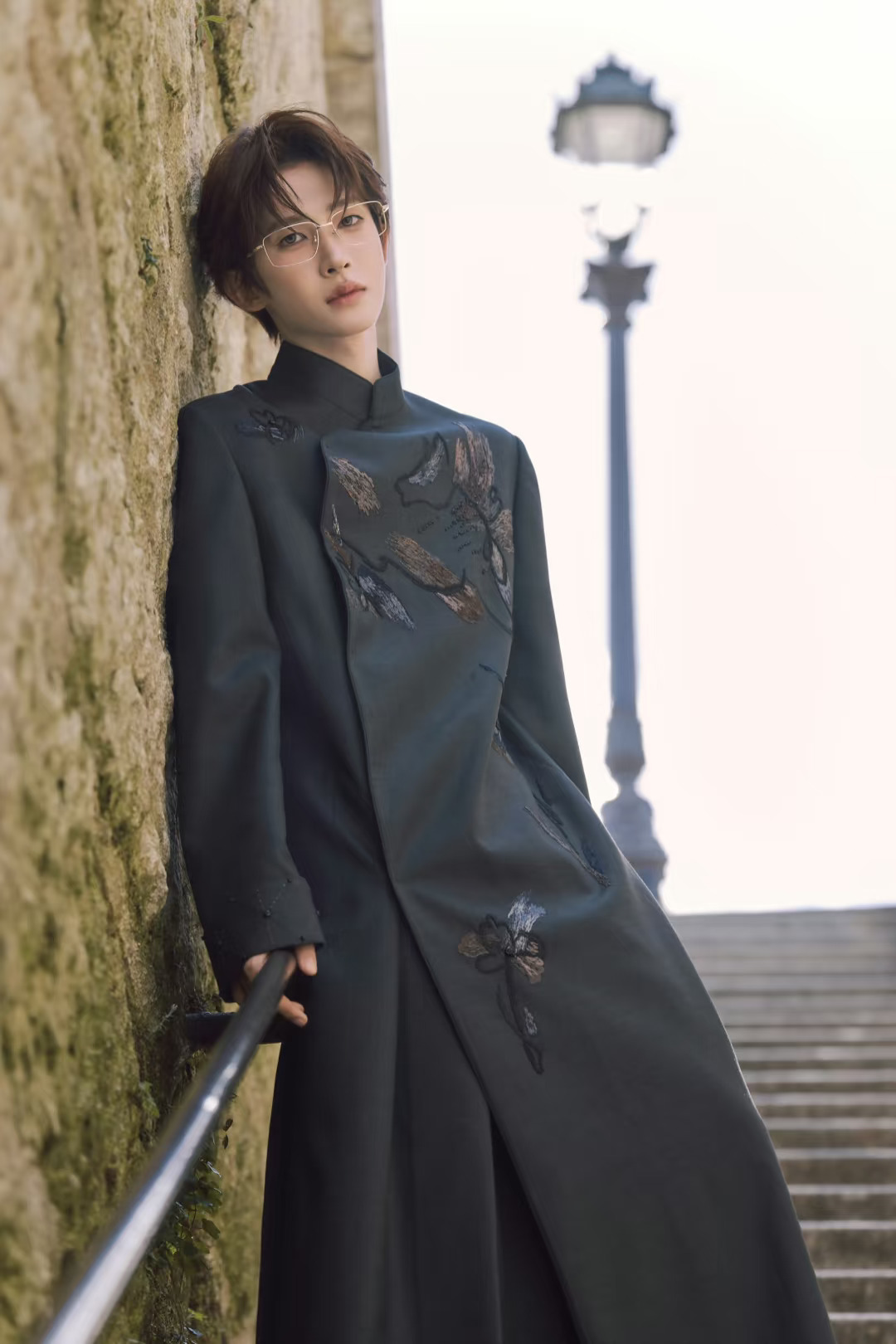 刘宇 巴黎时装周 夏姿·陈 中式长袍街拍