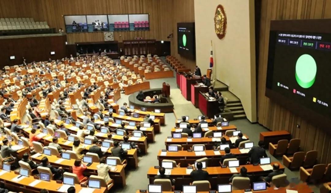 尹锡悦落败，李在明胜了！韩国选举落幕，美国对华包围圈撕开口子4月11日上午，韩国