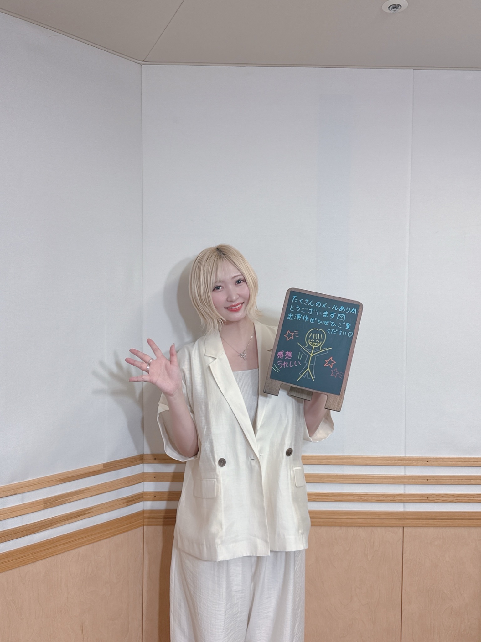 白石晴香