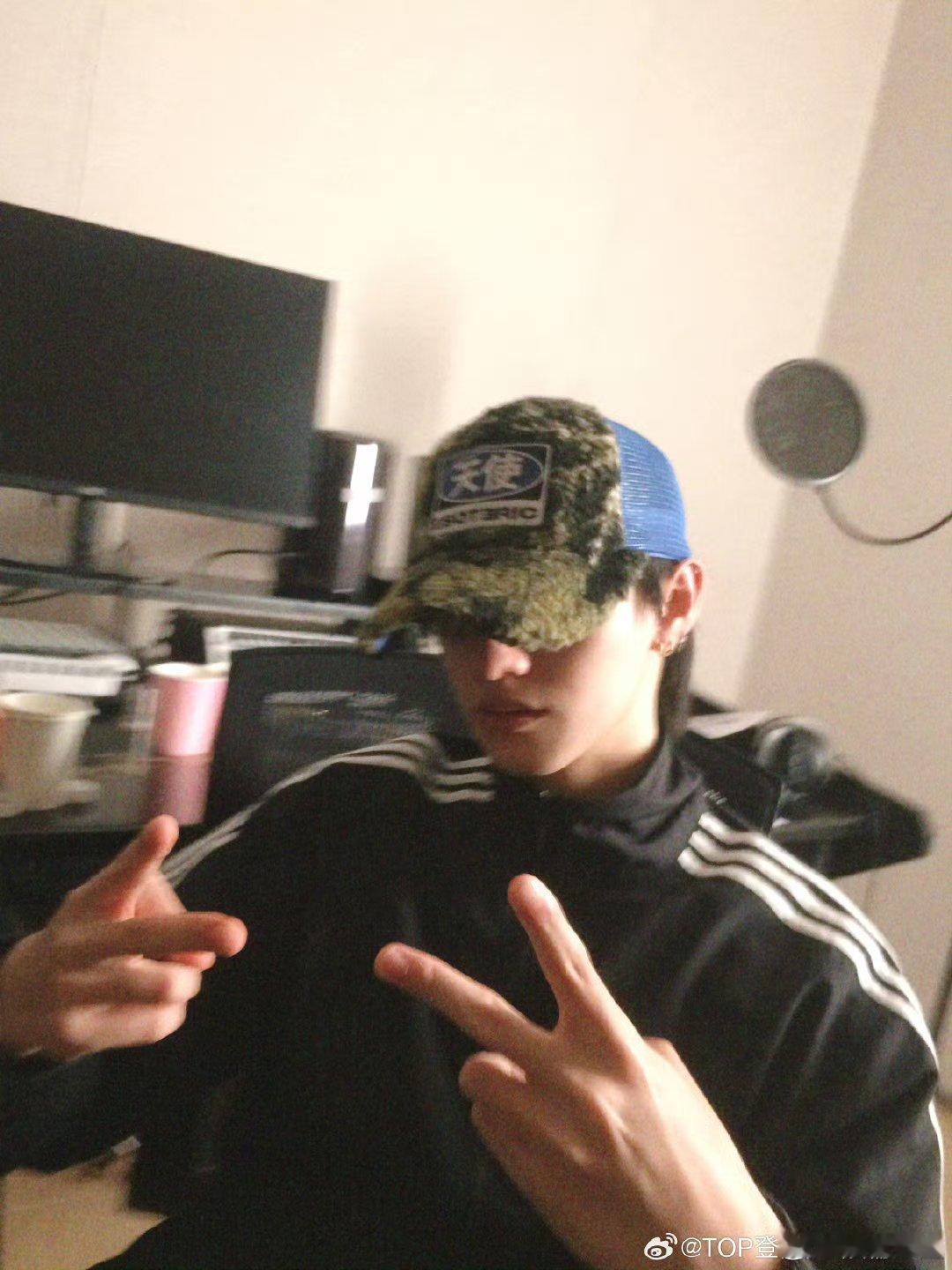 大家目标统一！别信那些风言风语，一起守护朱志鑫的个人见面会，专注他就好！ 