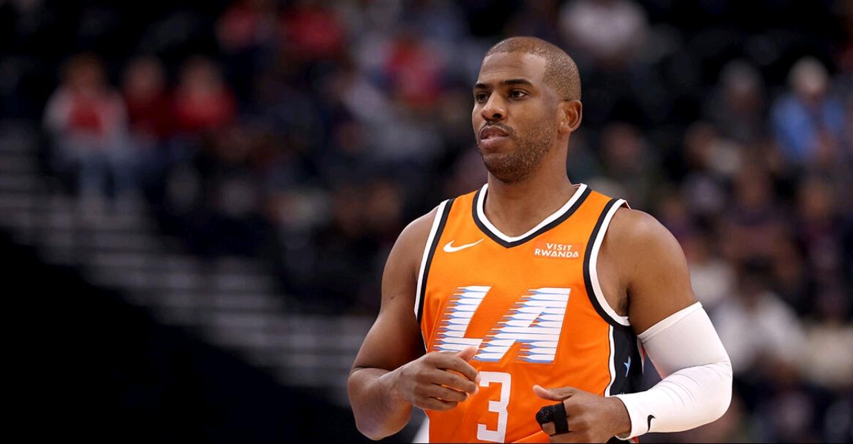 火箭队有机会迎来曾经的联盟第一控卫了？就在刚刚，快船队的老保罗被裁掉了。缺乏控卫