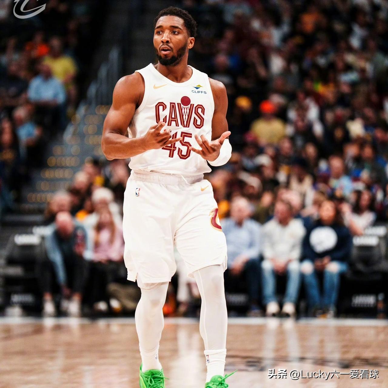 【比赛前瞻】骑士“三连客”首战爵士，哈登&米切尔欲率队“复仇”巩固排名！

依靠