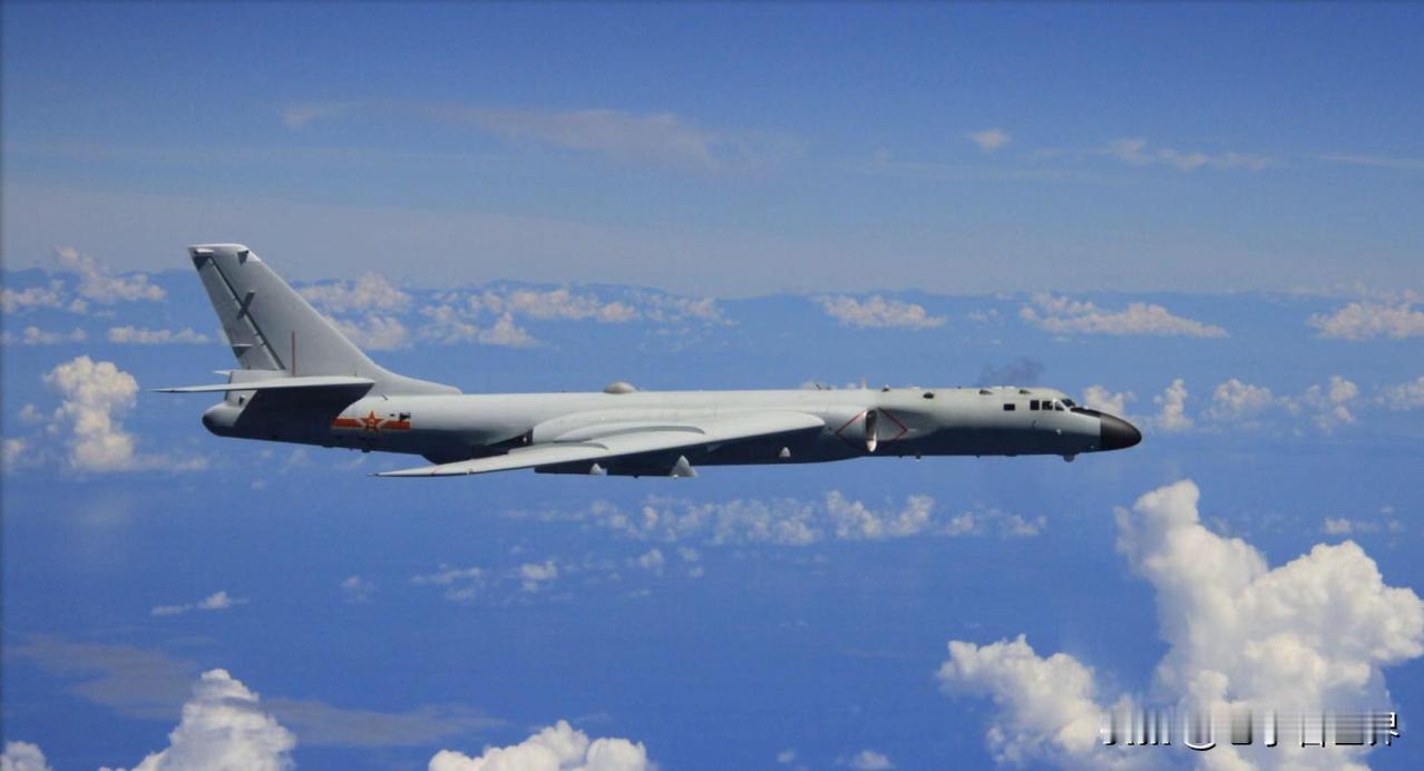 【全球聚焦：中国轰-6K和俄罗斯图-95MS在日本海执行空中巡逻任务】
莫斯科时