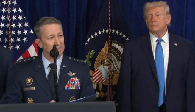 总统连夜怒怼纯属造谣！就在昨天，美国那边直接爆出个大新闻，瞬间惊动全网，本来就剑