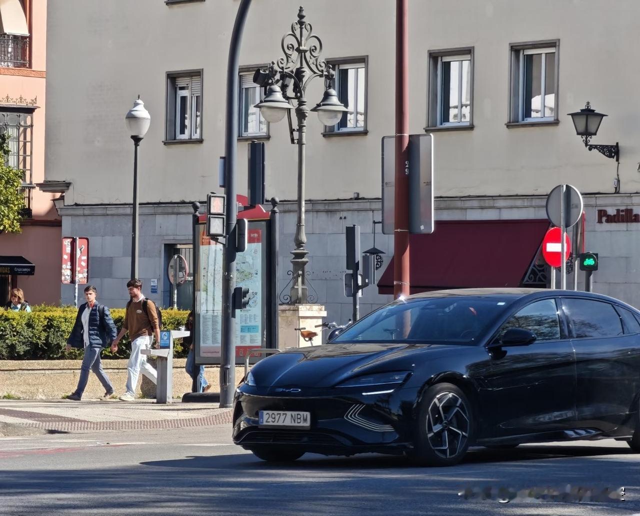 1季度，比亚迪在欧盟12国卖了15968辆
1季度，零跑在欧盟12国卖了1673