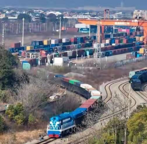 伊朗战火再起，俄罗斯挺不住了？中国早作打算，给自己留条生命线

美伊那边停了又打