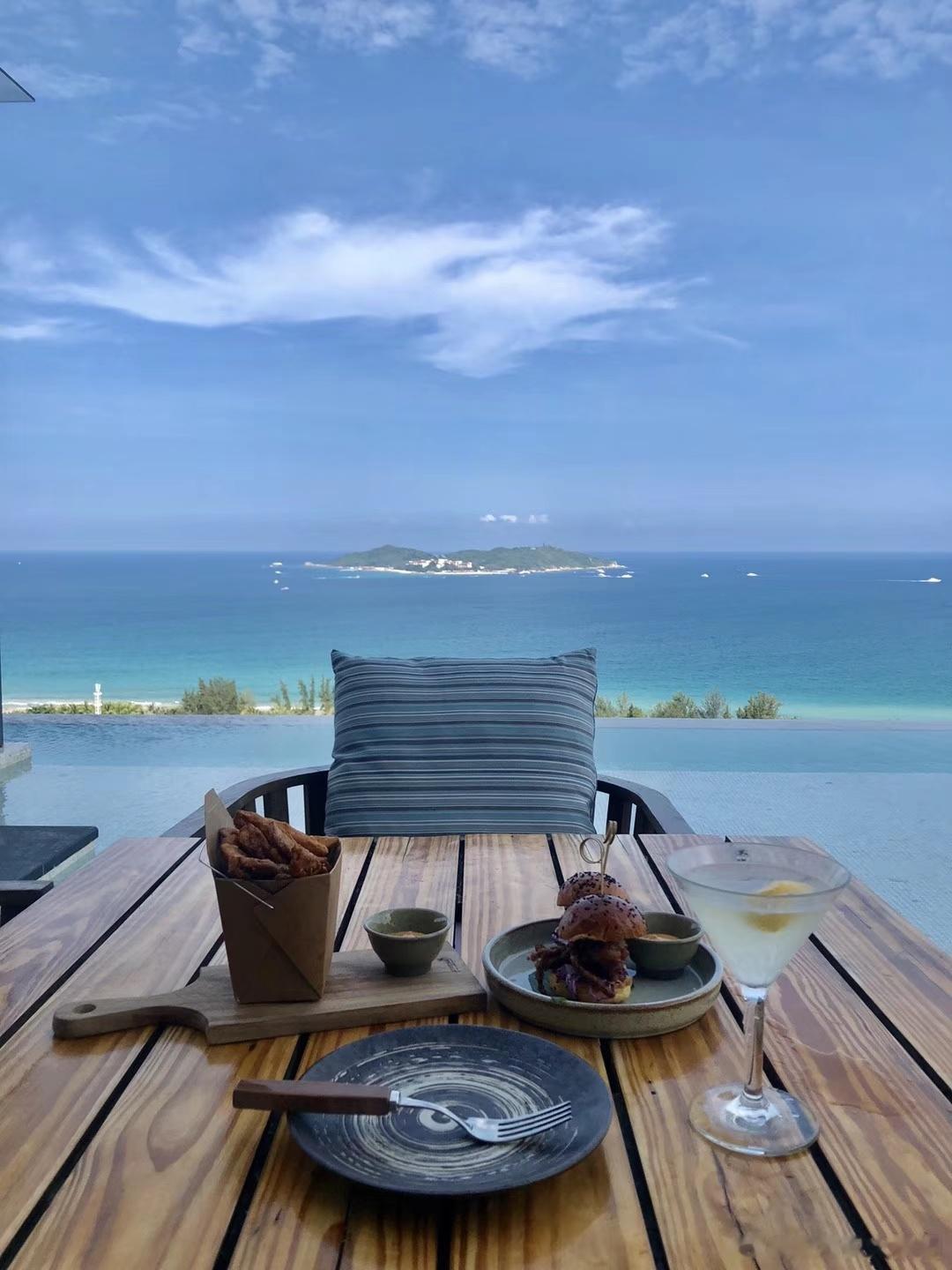 这个世界，越是大钱，越需要更大的德行才能承接，否则反而是一场更大的灾难，会被反噬