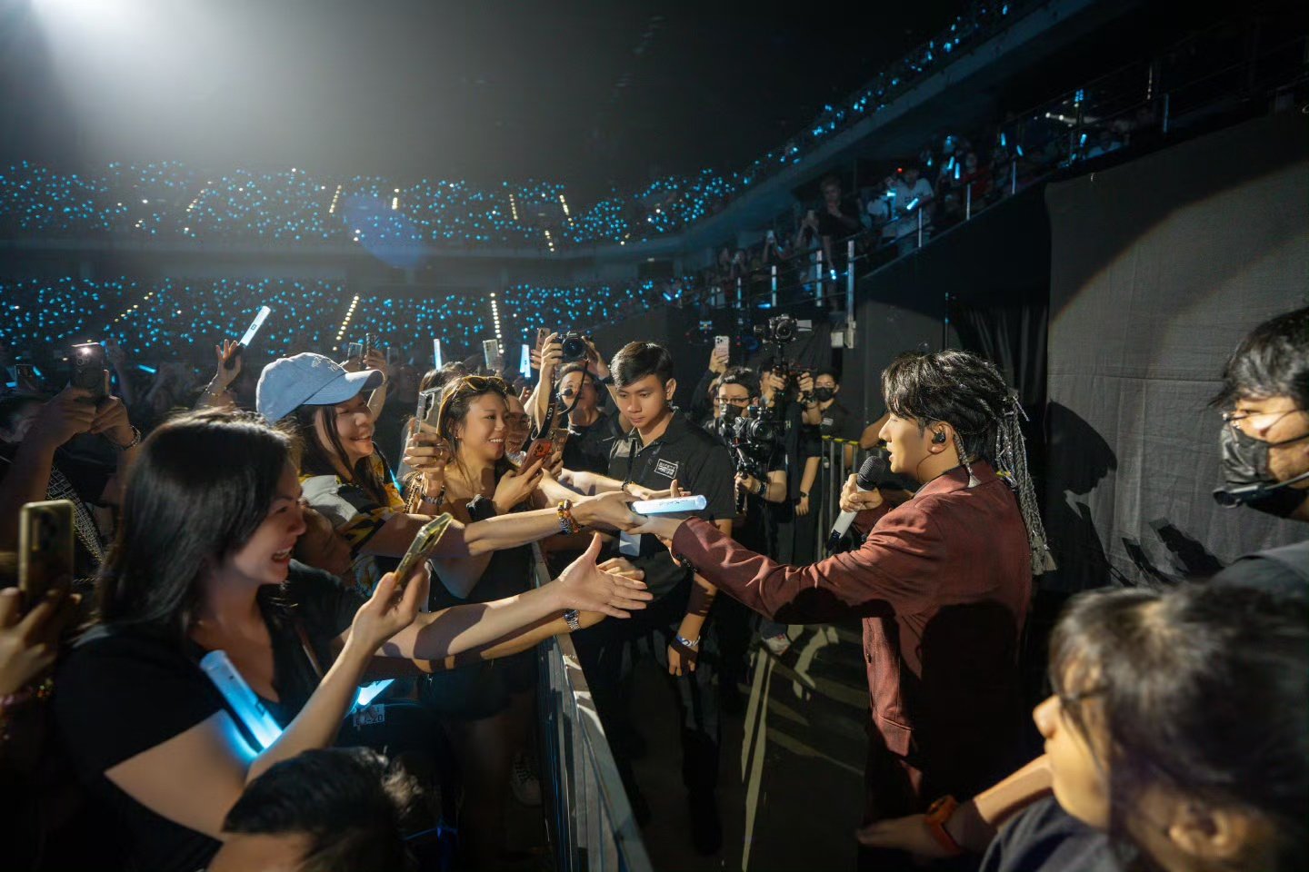 海来阿木又来送礼了海来阿木又来送礼了啊啊啊啊啊啊！这次巡演新一站，真的好多精彩的