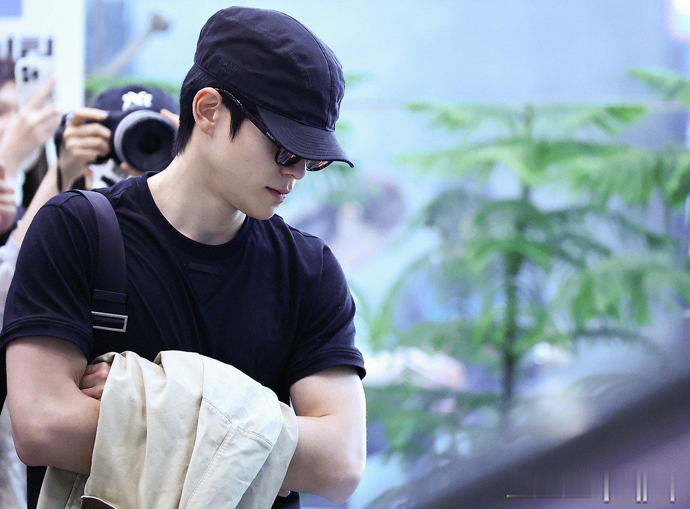 260625 ICN到达新闻图给拍成饭拍了😎 