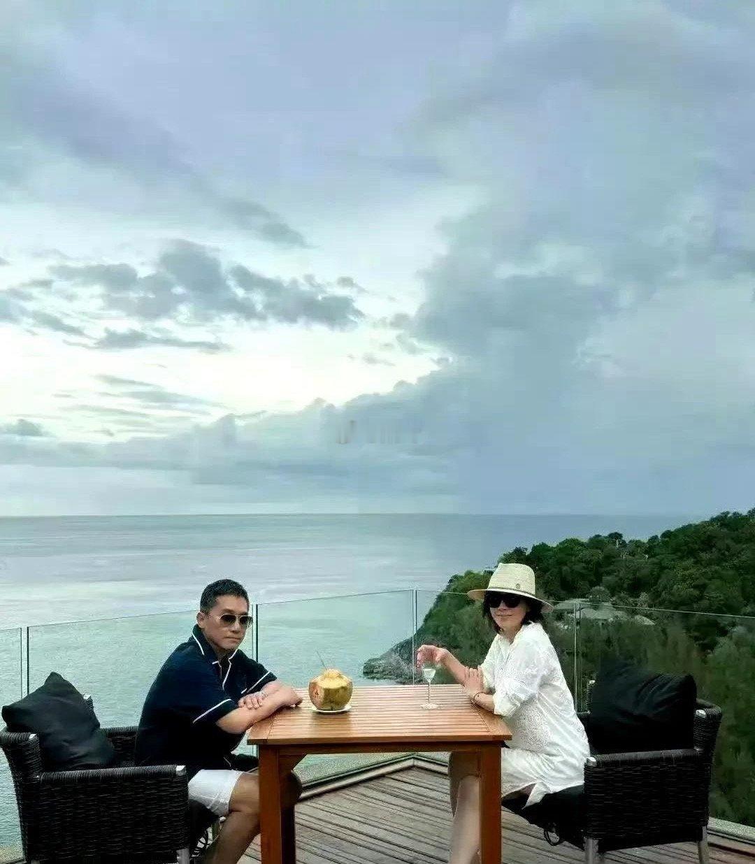 梁朝伟刘嘉玲夫妇 人家这才是生活 我们是活着