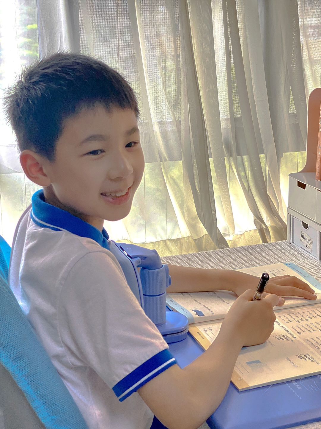 如果你也有儿子，请把他养得自由且生猛