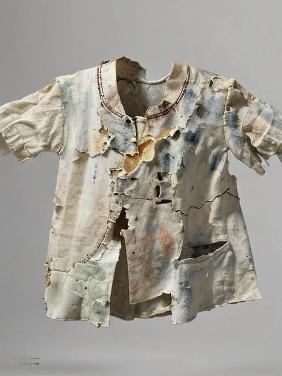 坐标天津，我对象真无语了，买一件衣服穿几年，什么时候穿破了才会买新的，无语死了，