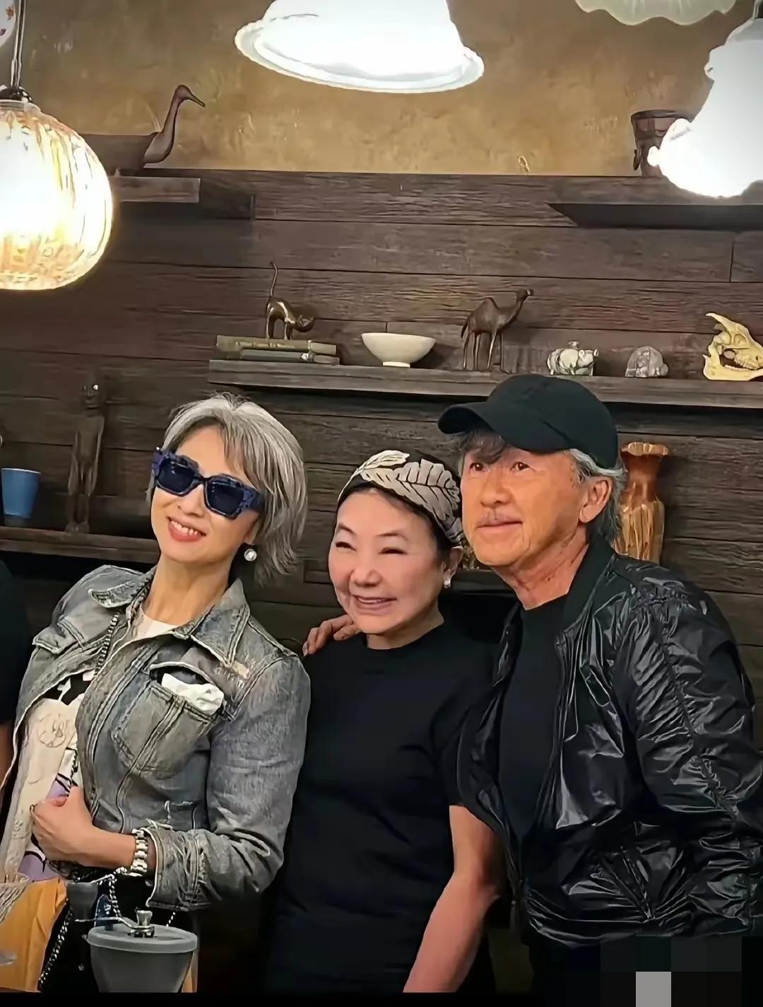 林子祥和叶倩文这 up 主太有爱了，我们的快乐就是这么简单！👫💕