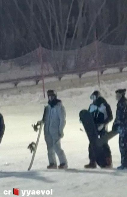 好可爱哦王鹤棣宇宙闪烁请注意