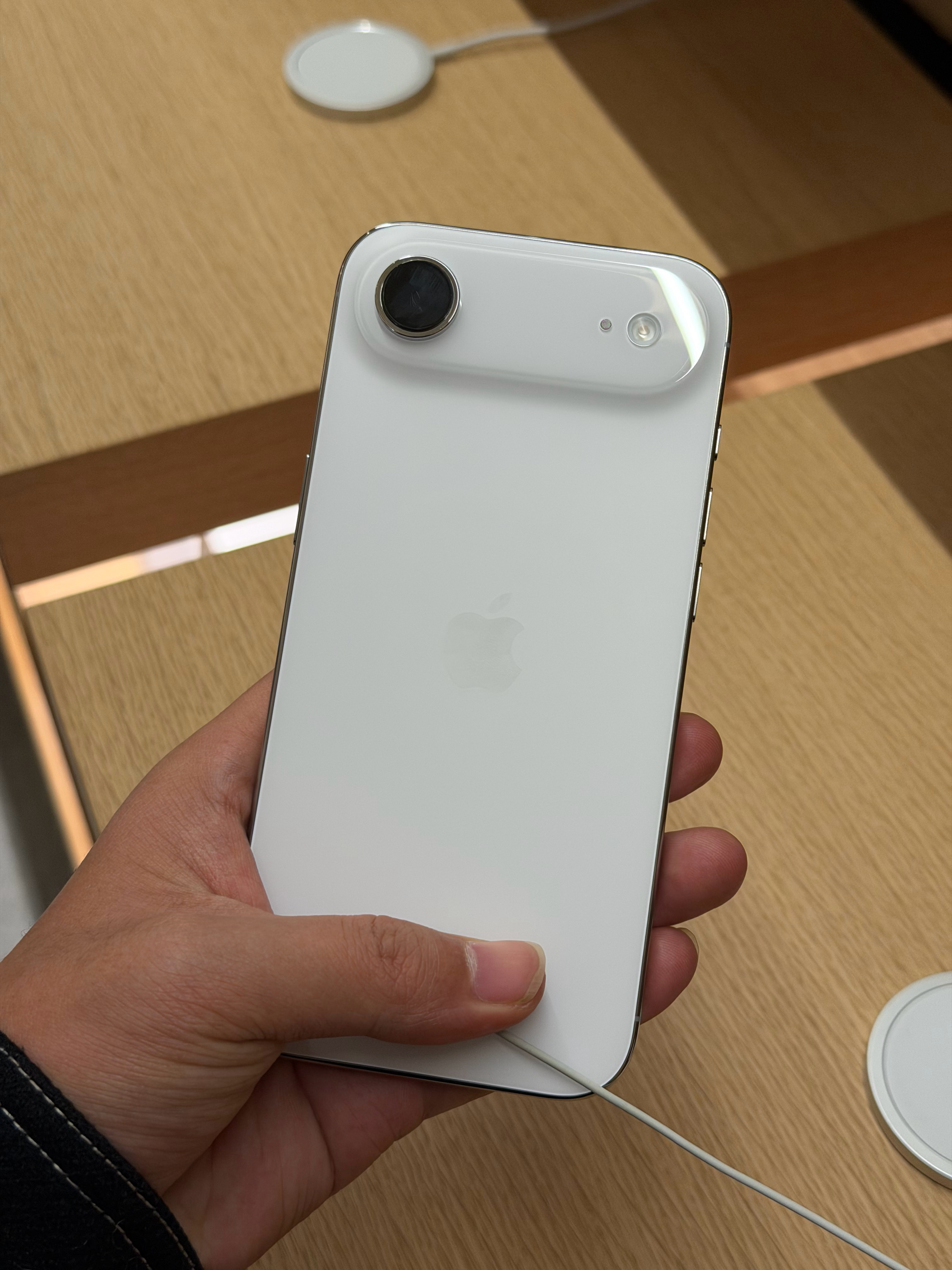 你会因为“薄”去买iPhone Air嘛 武汉