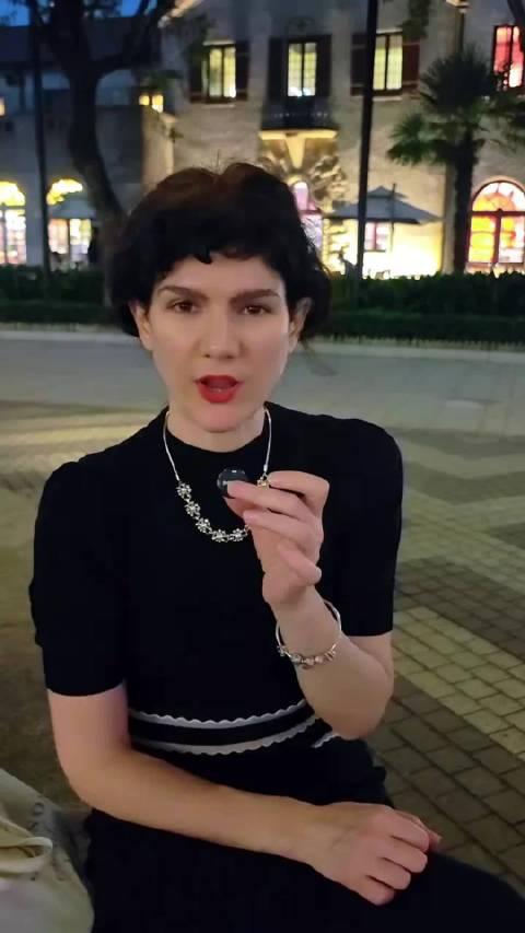 不少人疑惑法国人假期很多，却还频繁上街。这位法国女博主结合亲身生活，解读背后的根