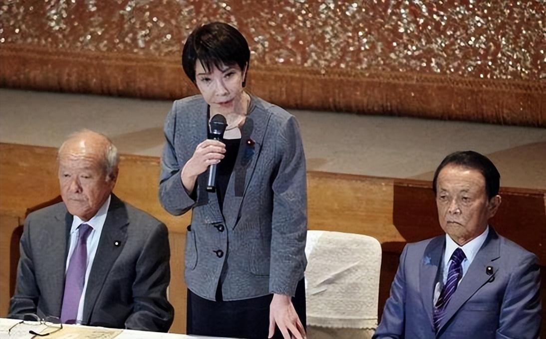 日本右翼首相高市早苗疯狂推进修宪扩军，放任渔船频繁闯入钓鱼岛碰瓷试探底线，拿台海