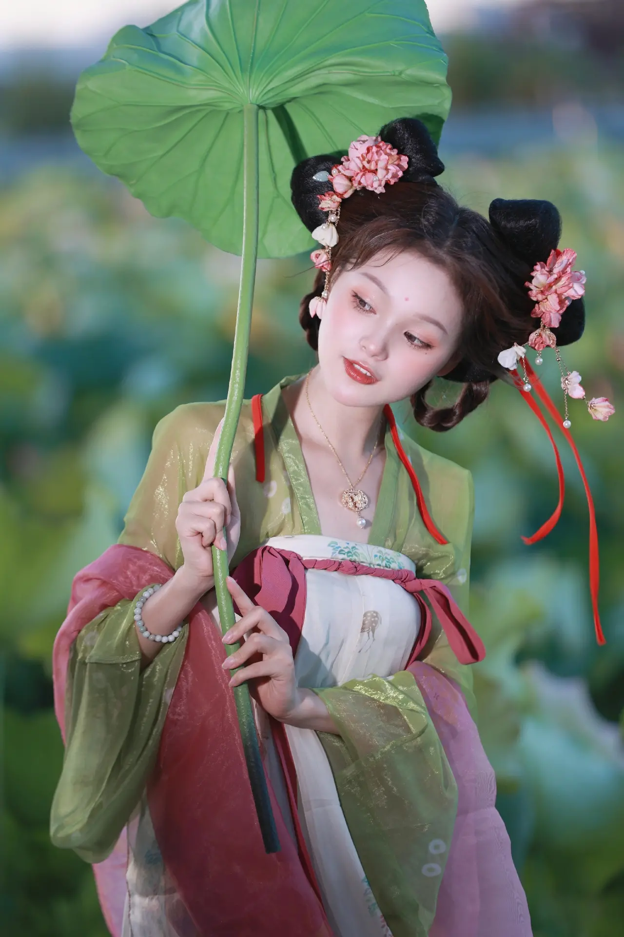 好吧 好吧 我是笨蛋。这套衣服也太可爱了嘤～