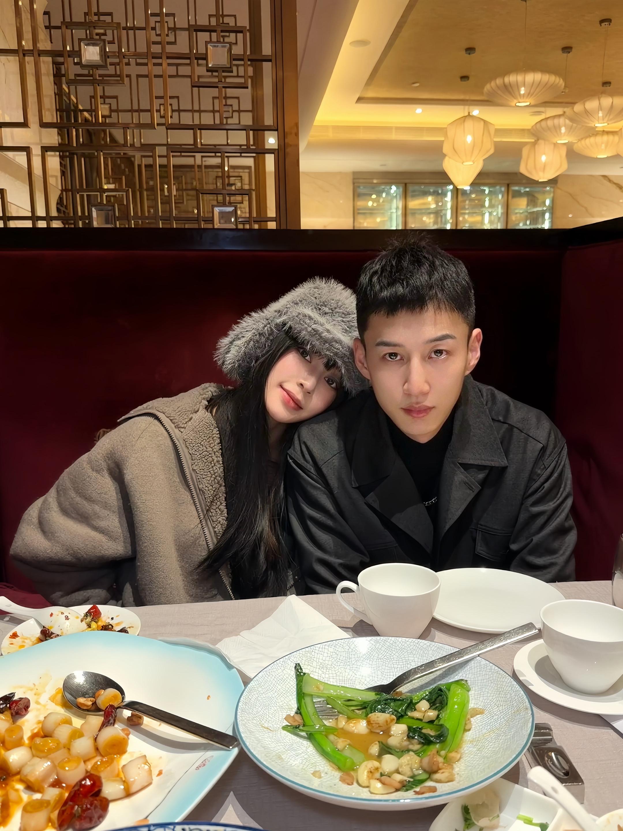 马上步入孕晚期的小腹婆～