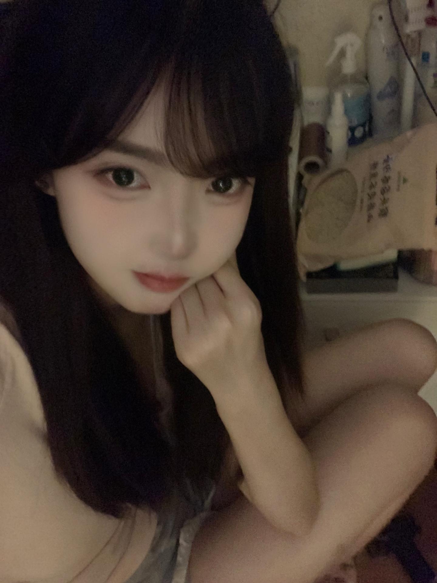 脸看起来圆圆的 其实是被生活打肿了ᯠ _   ̫ _ ᯄ