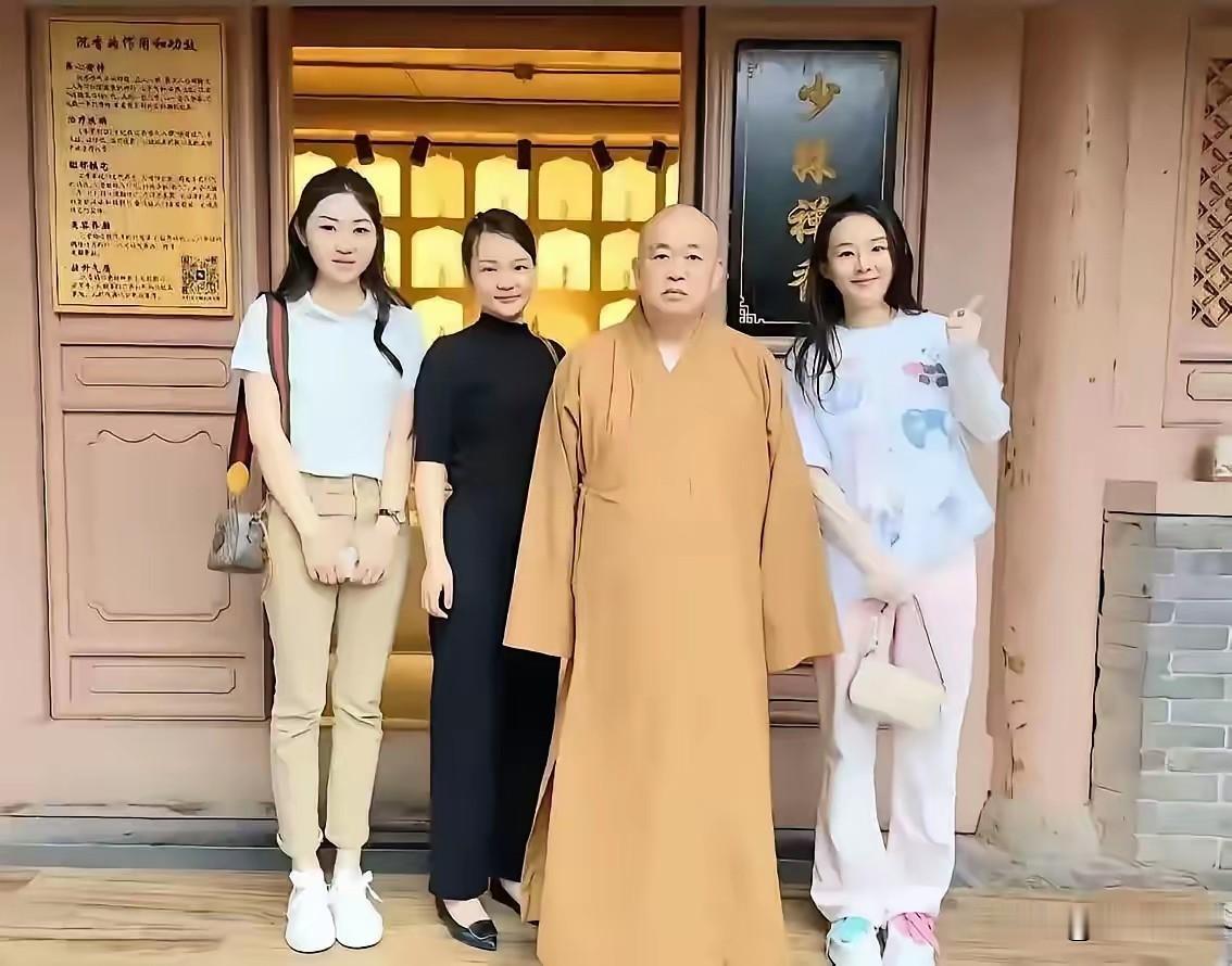 释永信被判了24年，罚款350万，这个一个花和尚，应该重判他。
他是该玩的都玩了