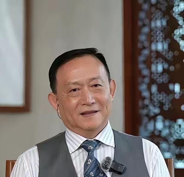你家水龙头一拧就有水、停电几分钟全城就急得跳脚——这说明一件事：水、电、网不是普