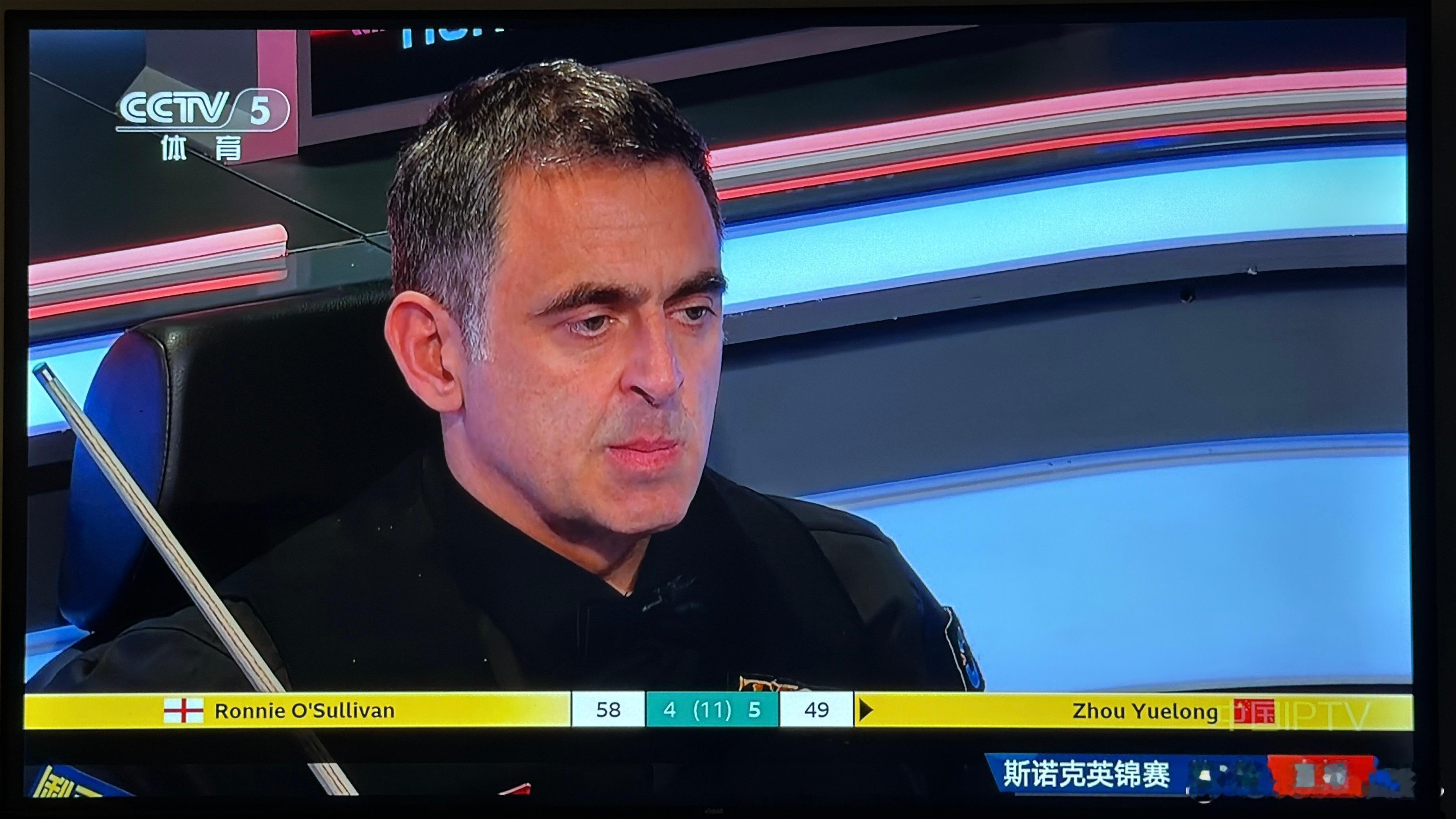 昨晚赢了火老师，也是周跃龙职业生涯首次战胜火箭，赛后接受采访时周跃龙透露，比赛前