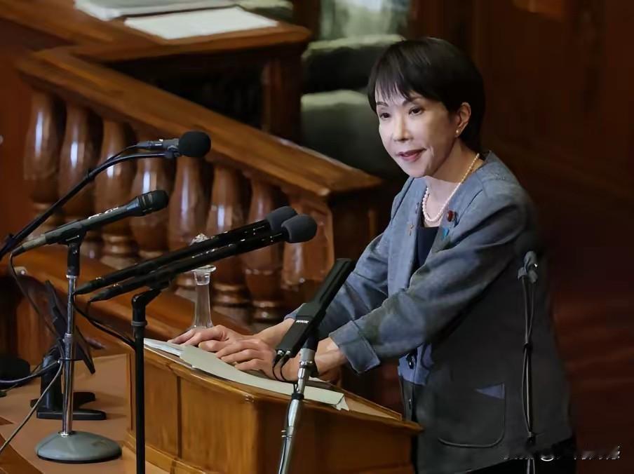 早苗之所以敢发表涉台挑衅性言论，有专家分析认为，这与老特访日有很大的关系，老特访