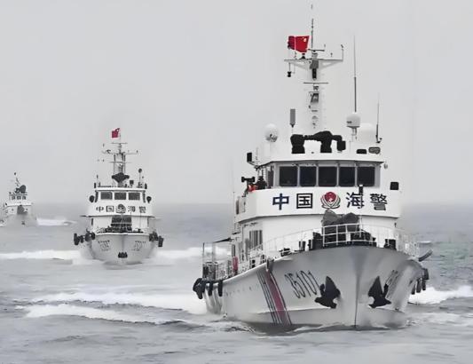 当着台海巡船的面，大陆海警拿起高频话筒，说出了两句台方从未公开听到过的话。宣判了