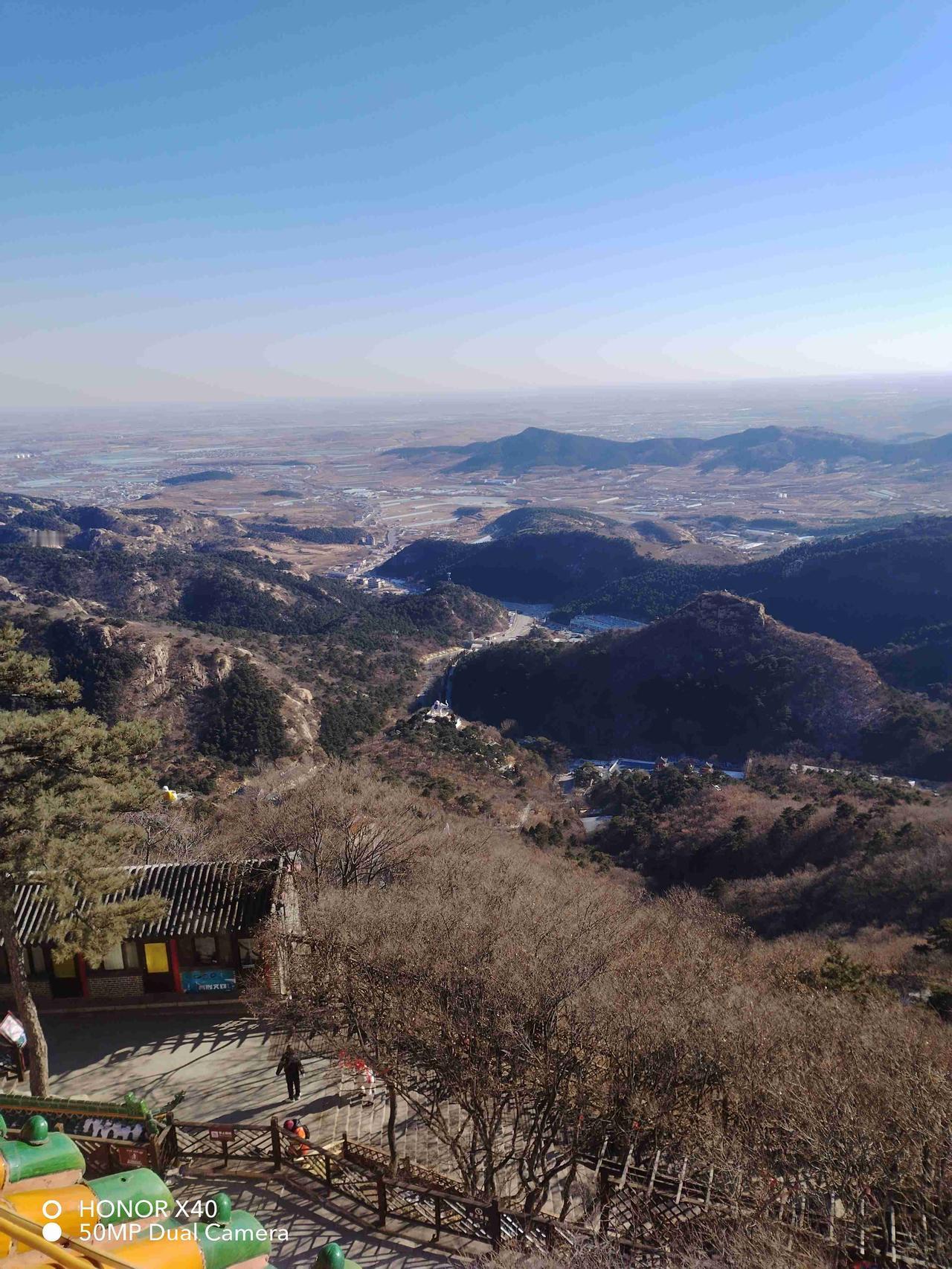 我的今日状态：😁轻松愉快
我这里的天气：🍂微风

今天去爬青岩寺，累也很开心