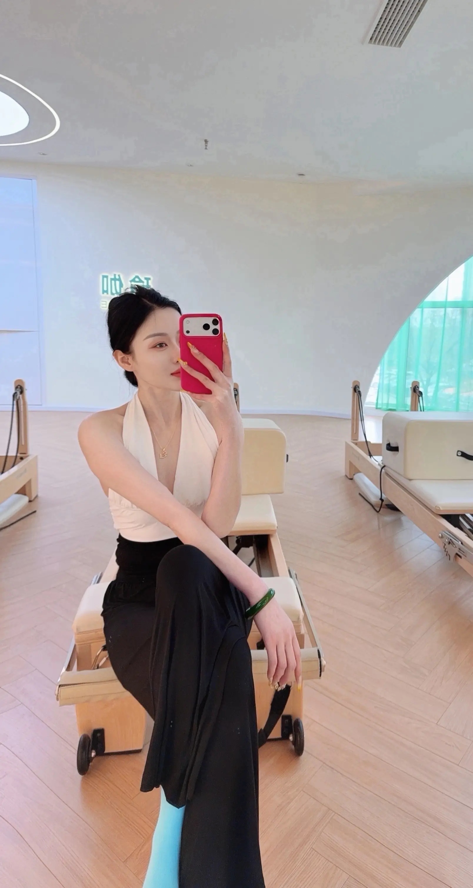 身材欠你一个满意，其实是你欠身材一个行动和坚持.