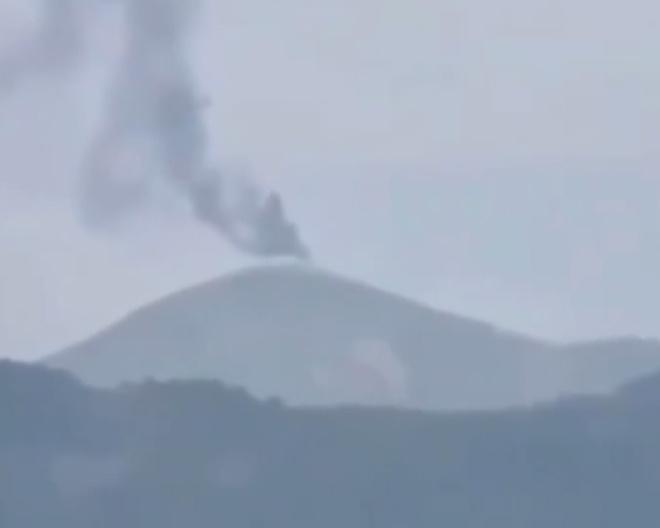 山顶雷达被炸成碎片，伊朗摧毁摩萨德情报站，这下吸取教训了！
近日，伊朗革命卫队空