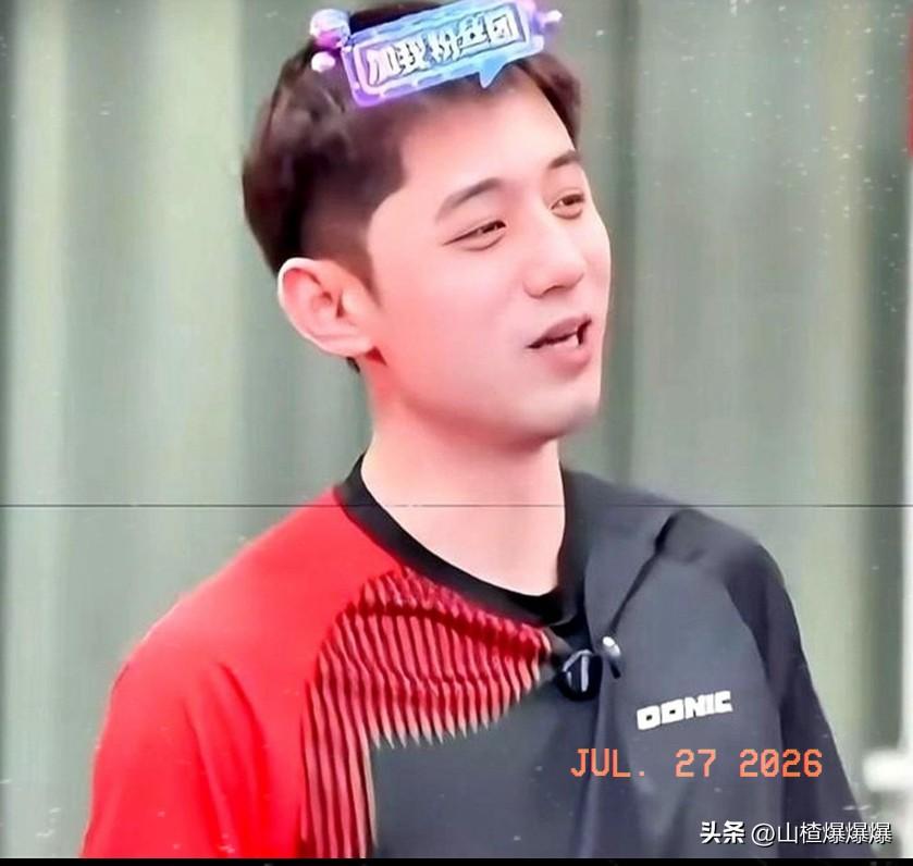 张继科直播时提到了一个人，他是“扫地僧”的存在，专门给王励勤、他、还有樊振东做陪