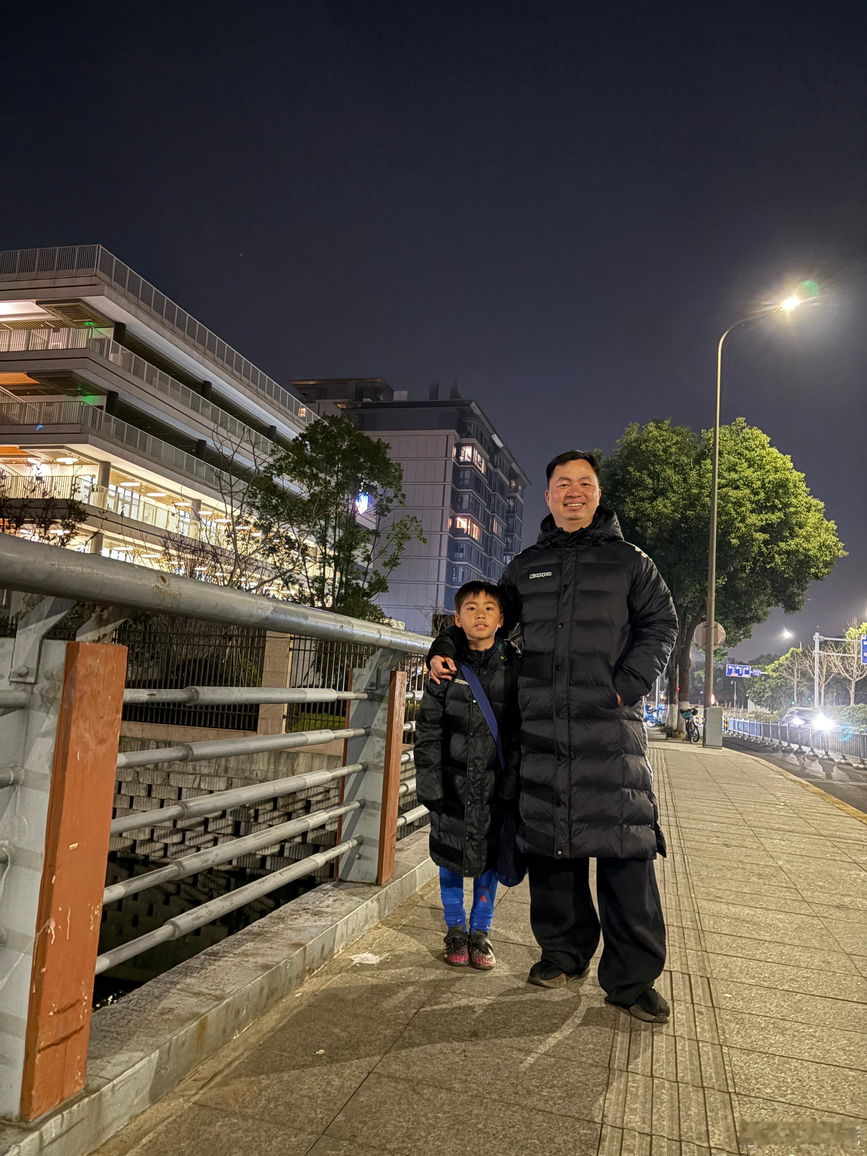 摆拍一个…留个念 