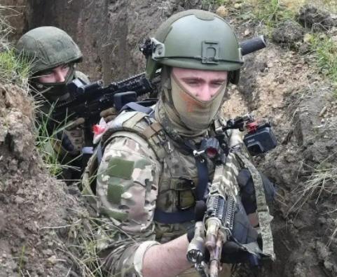 俄军留给中国“三大教训”：别迷信导弹，别轻视美国，别心慈手软。这次俄乌冲突，虽然